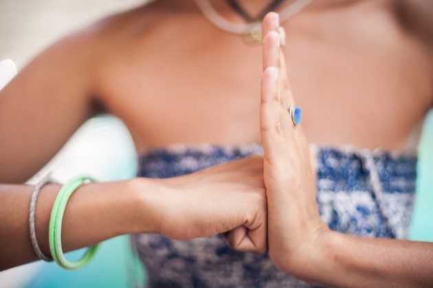 12 правил йоги, которые не позволят никому манипулировать вами