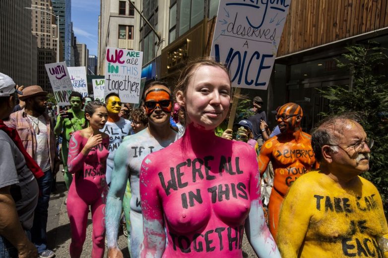 В Нью-Йорке прошёл голый протест