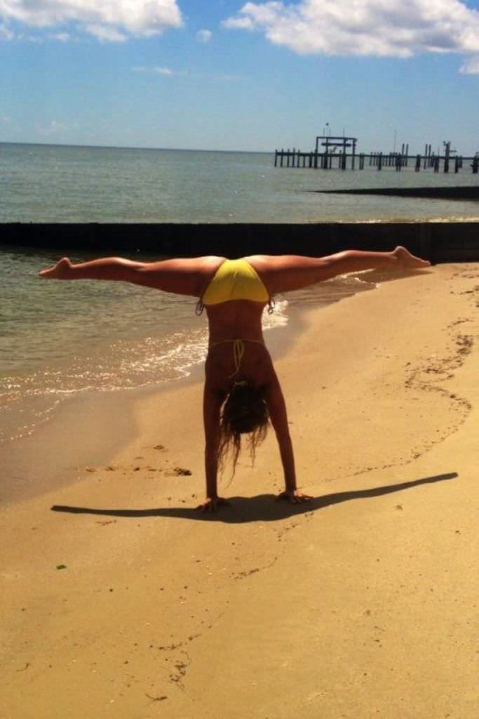 Стройняшки в бикини