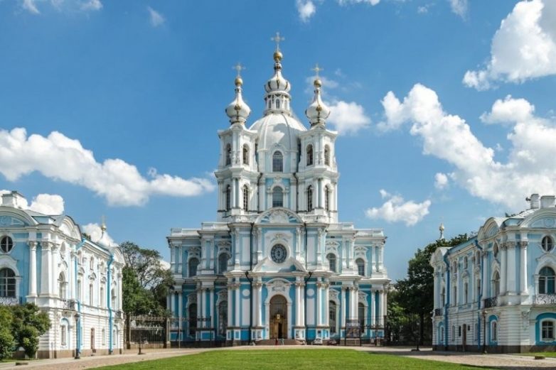 10 крупнейших православных храмов России