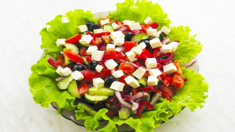 Греческий салат: необыкновенно вкусный и легкий рецепт