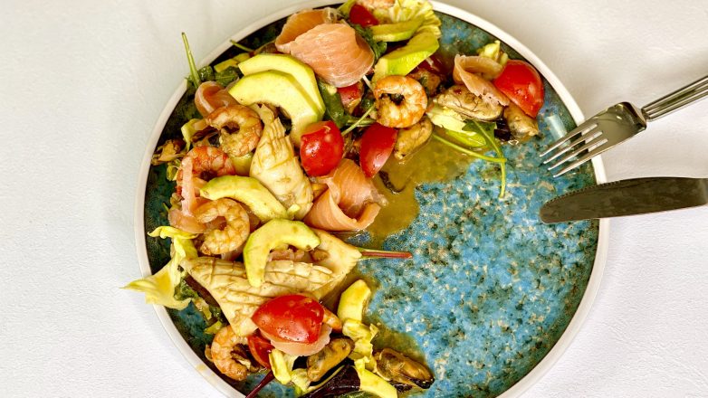 Новогодний салат с морепродуктами - самый вкусный рецепт!