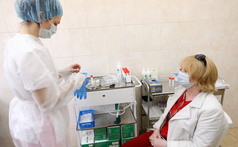 В Москве за сутки коронавирусом заразились 684 человека