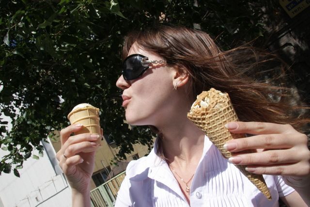 Миф о вреде мороженого летом