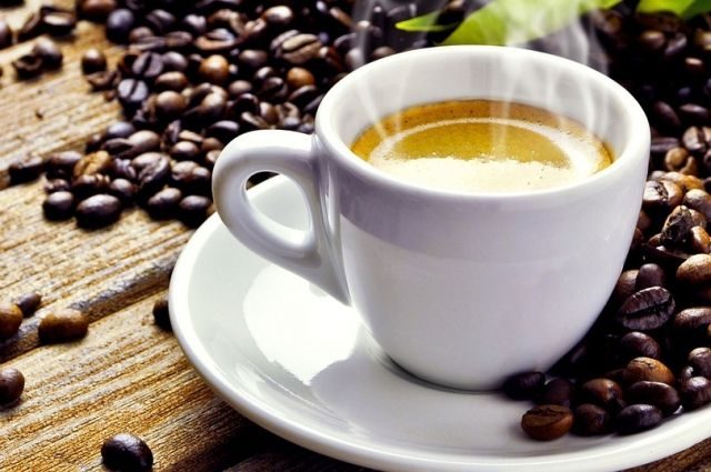 Для чего врачи рекомендуют добавлять в кофе подсолнечное масло?
