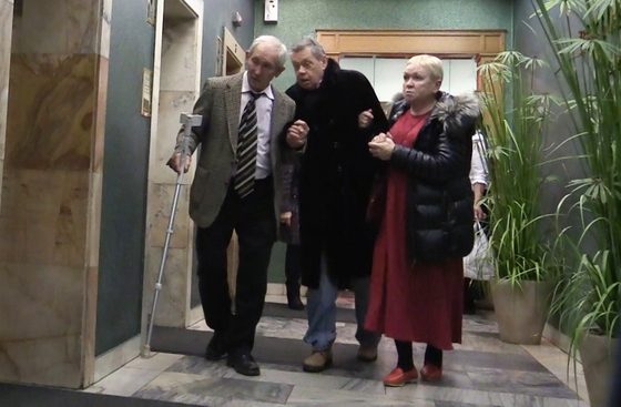 Николай Караченцов отметил 71-летие в кругу семьи и театральных друзей