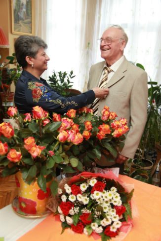 Легендарный Игорь Кириллов встретил свою любовь в 80 лет