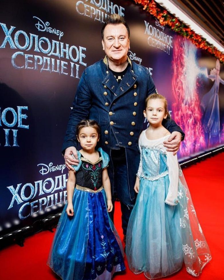 Сергей Пенкин показал дочерей