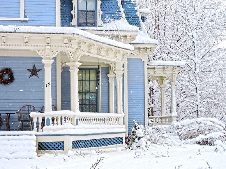 40 одиноких домов среди волшебной красоты зимних пейзажей
