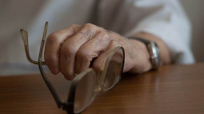 87-летний хирург Алла Левушкина проводит более 100 операций ежегодно