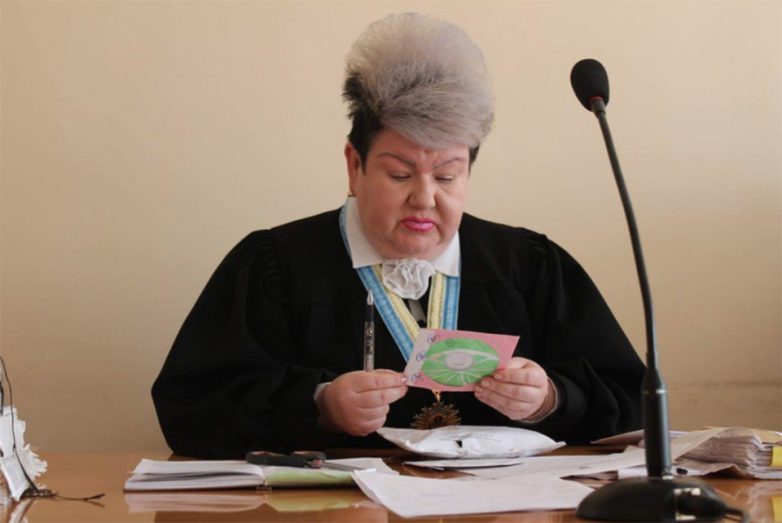 Эта судья из Украины взорвала Интернет