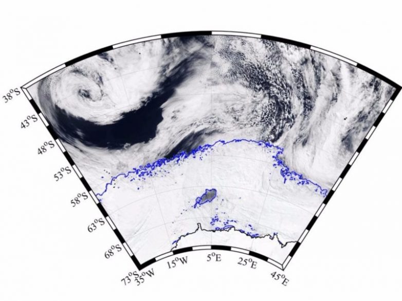 В Антарктиде внезапно появилась огромная дыра. Учёные не могут найти причину