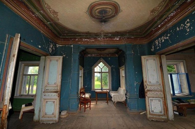 Невероятная красота! Уникальный древнерусский дом в покинутой деревне
