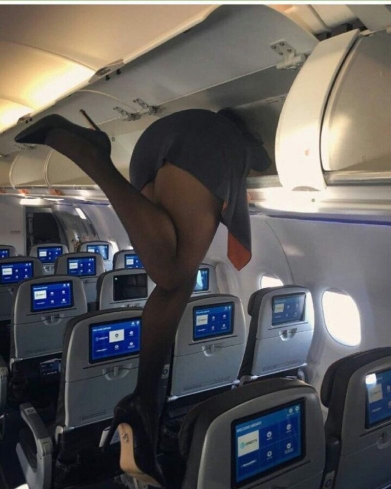 30 забавных моментов, показывающие, что стюардессы делают перед полётом