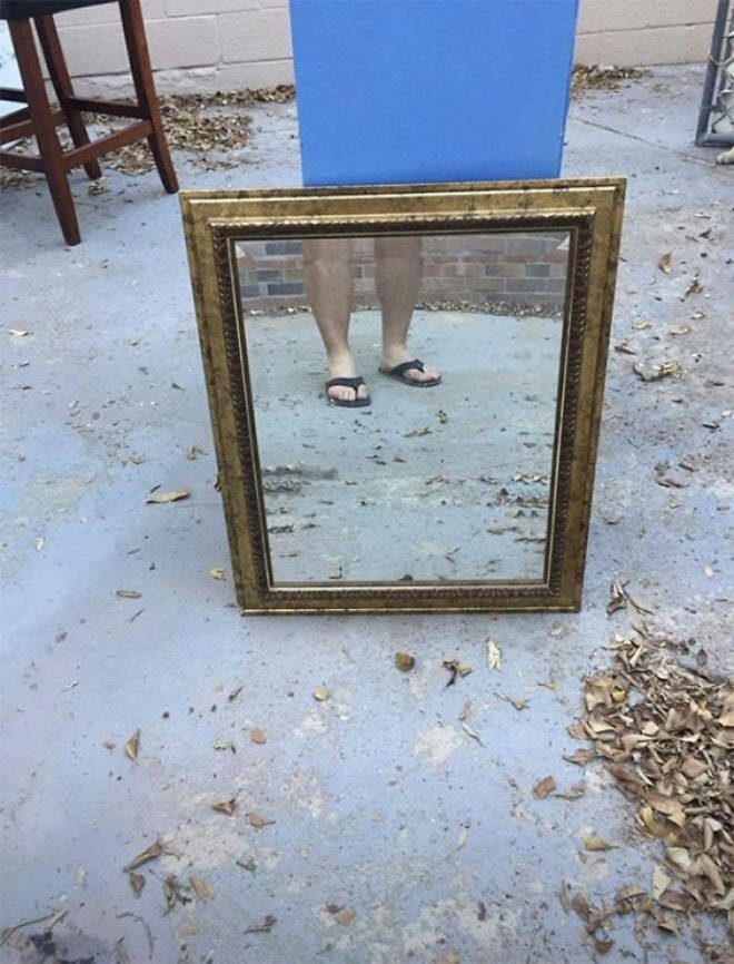 Ох, как же трудно сфотографировать зеркало для продажи без собственного отражения