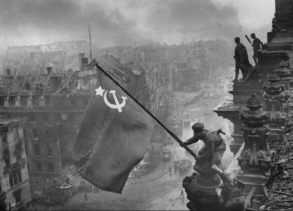 35 знаменитых снимков Великой Отечественной Войны