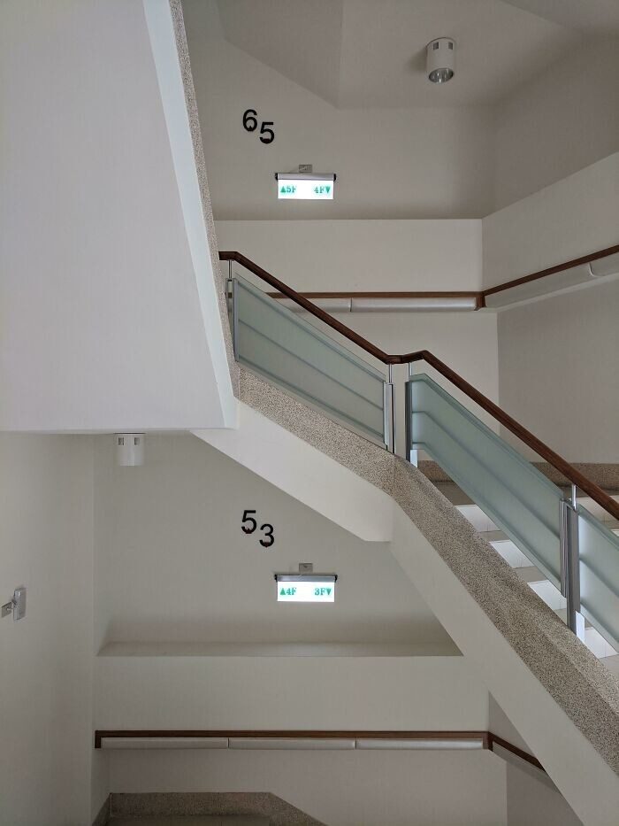 30 лестниц с неудачным дизайном
