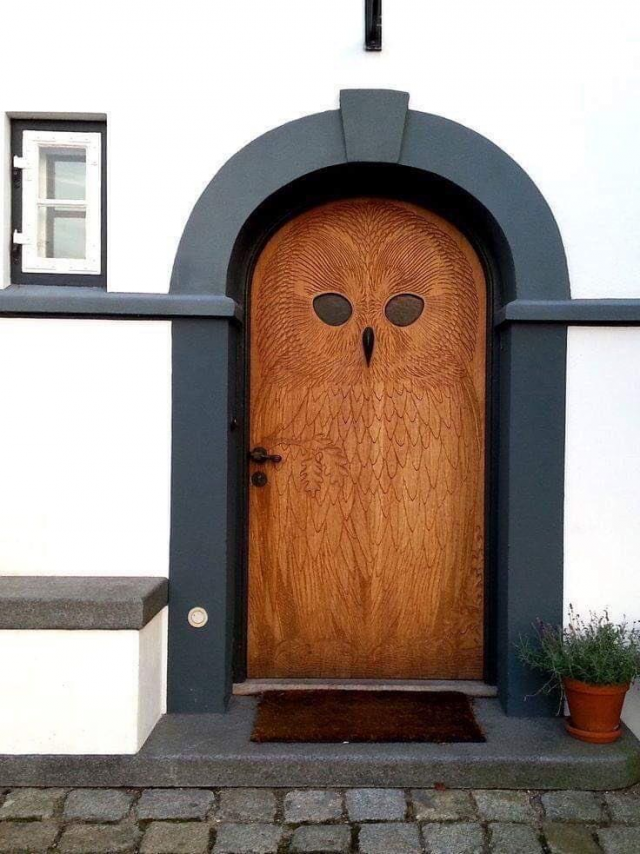 17 необычных, странных и впечатляющих дизайнов дверей