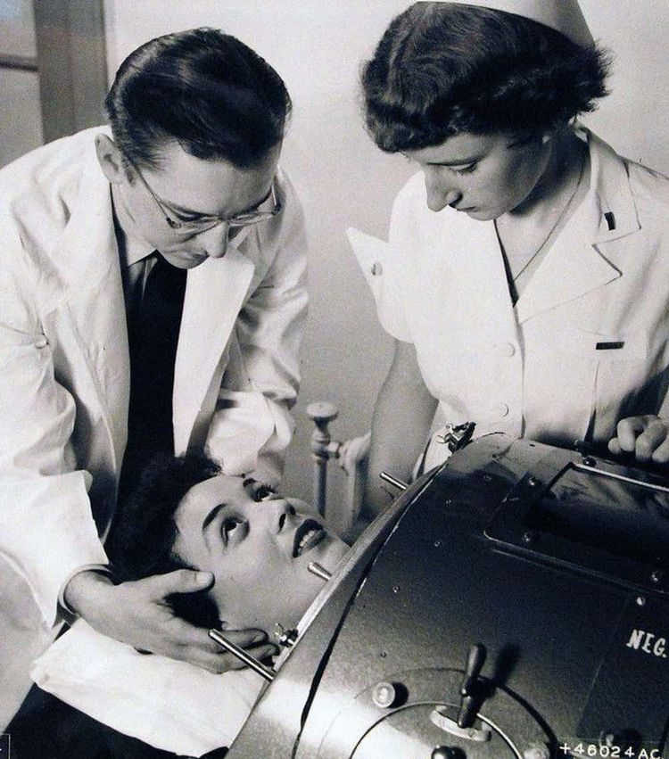 Жуткие медицинские приборы прошлого: как лечили в начале XX века