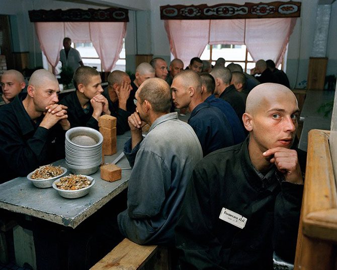 Как живут малолетние заключенные в Сибири