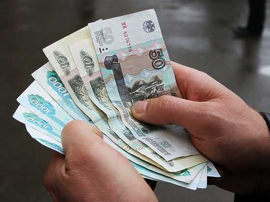 Чиновники хотят контролировать россиян с крупными расходами