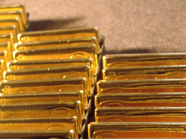 Амурчанку, нашедшую 24 золотых слитка осудили условно и оштрафовали на 200 000