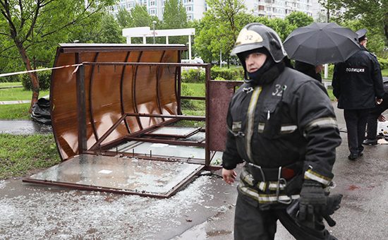 В Кремле назвали неуместным поиск виновных в гибели людей от урагана