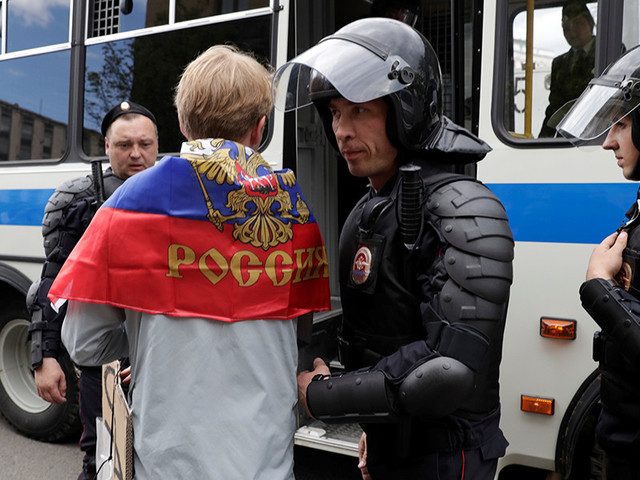 В Москве начались задержания участников антикоррупционной акции