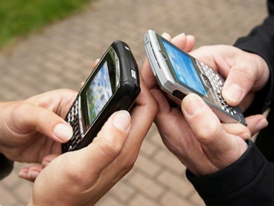 ФАС завела дело против мобильных операторов из-за цен на связь в роуминге