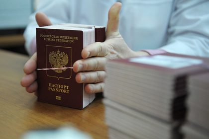 Путин повысил госпошлины за водительские права и загранпаспорт