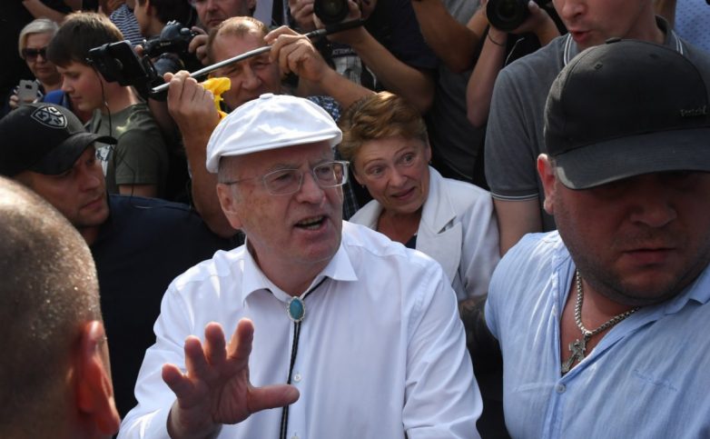 Жириновский ударил митингующего против пенсионной реформы
