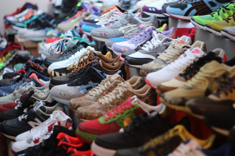 Продавец раскрыл схемы мошенничества обувных магазинов