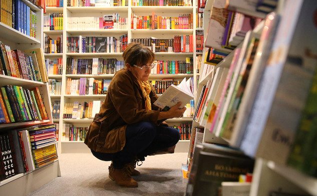 В Минпромторге хотят запретить фотографировать книги в магазинах