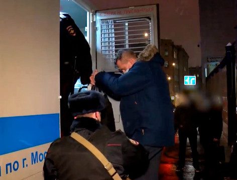 Экс-замглавы ФСИН задержан по обвинению в злоупотреблении полномочиями и ущербе 2 млрд рублей