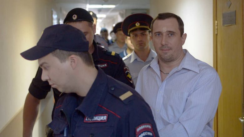 Кто наживается на нелегальной мобильной связи в российских тюрьмах?