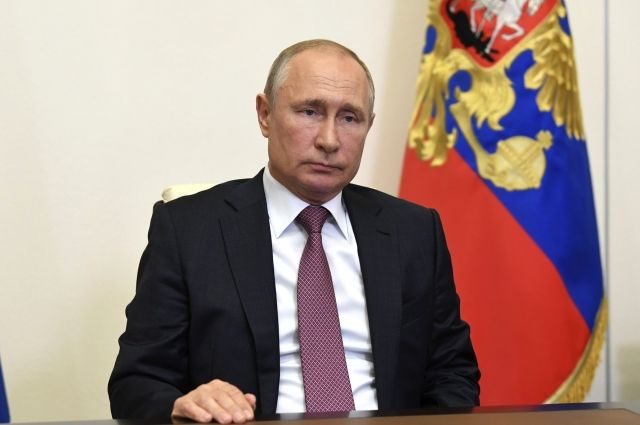 Путин запретил россиянам, причастным к экстремизму участвовать в выборах