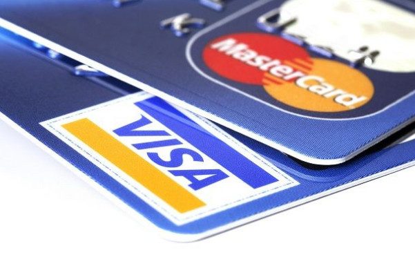 Что делать, если магазин не принимает просроченную карту Visa или Mastercard?