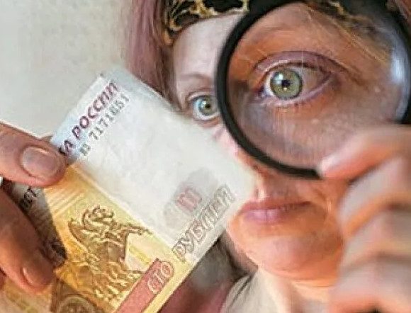 Кассир самарского банка отправится под суд за подмену денег на фальшивки