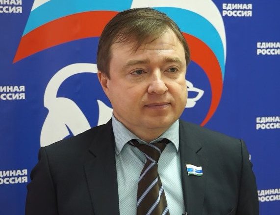 Депутат Госдумы призвал сократить новогодние праздники
