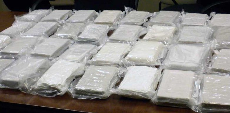 В регионе нашлись мешки с 40 килограммами наркотиков под опорами ЛЭП