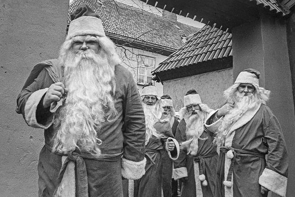 Как грабители в 1978 году в костюмах Дедов Морозов устроили охоту на богатых москвичей