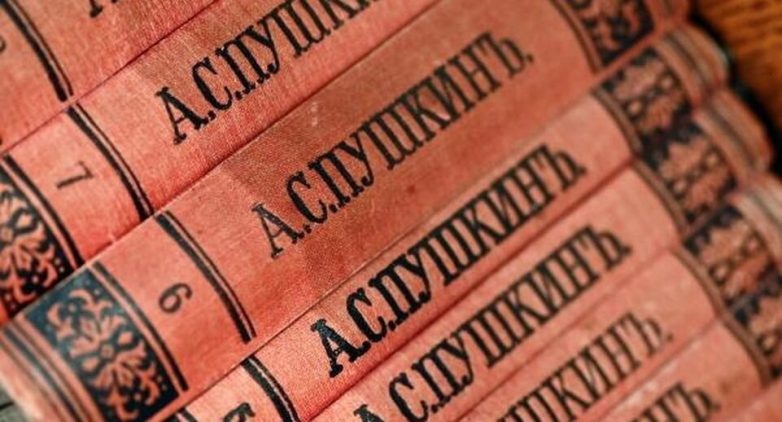Из квартиры ученого вынесли книги Пушкина стоимостью 650 000 рублей