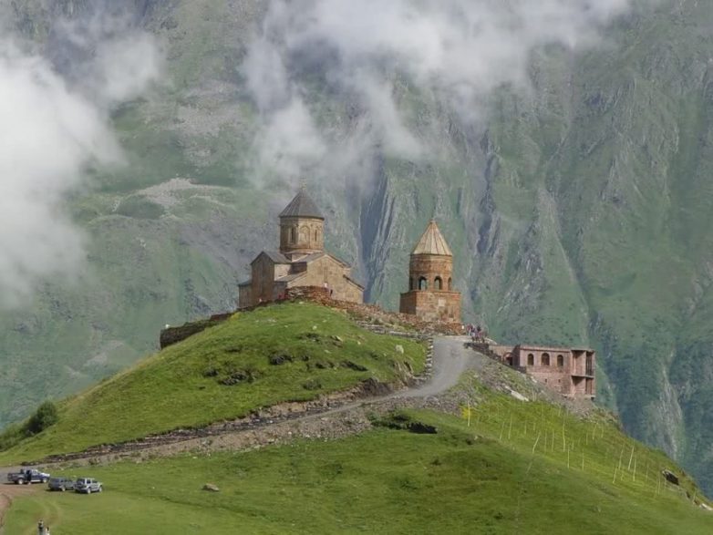 Гергетская Святая Троица — храм в горах Грузии
