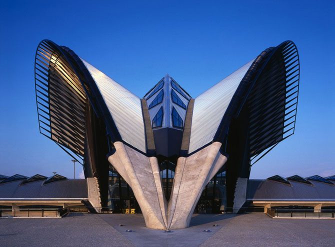 29 мировых архитектурных шедевров, которые ночью выглядят просто гипнотически