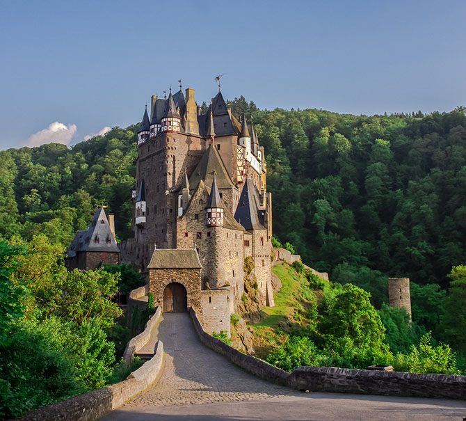 10 самых сказочных замков Германии, в каждом из которых хочется провести хотя бы ночь