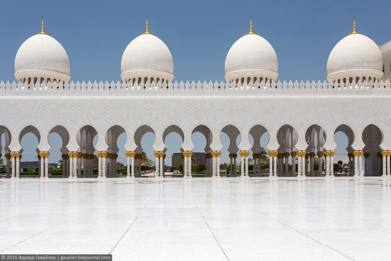 Самая красивая в мире мечеть