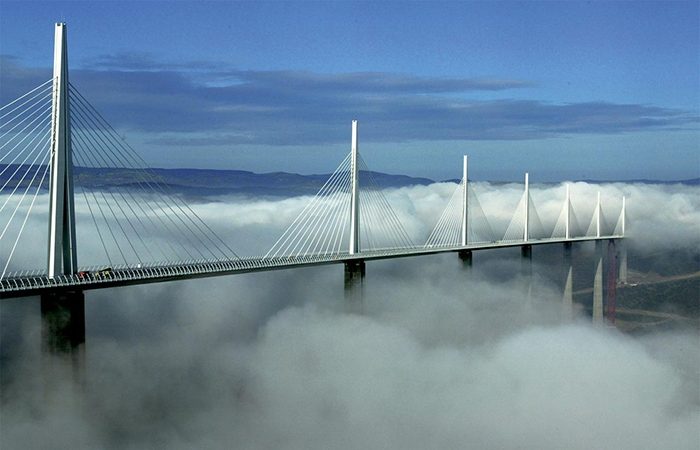 Невероятные автомобильные мосты