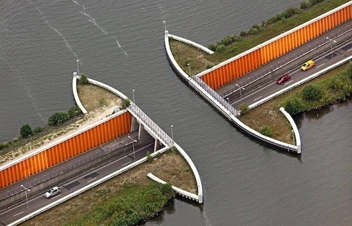 Невероятные автомобильные мосты