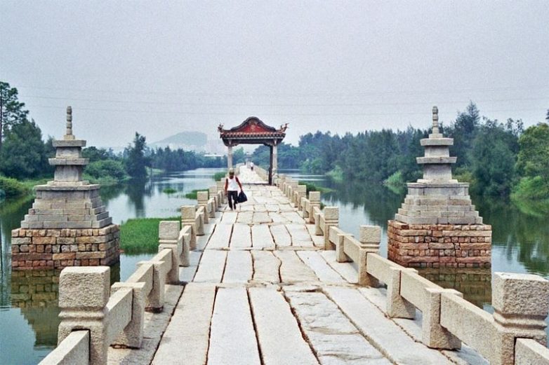 Древний китайский мост Анпинг