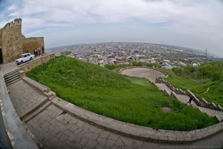 Самый древний город России и его крепость